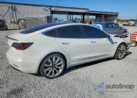 2018 Tesla Model 3 из США, поврежденный, VIN 5YJ3E1EB3JF074529